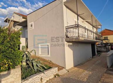 Kuca, Šibenik, prodaja, 210000 €, 137 m2