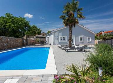Kuca, Vrbnik, Garica, prodaja, 480000 €, 90 m2