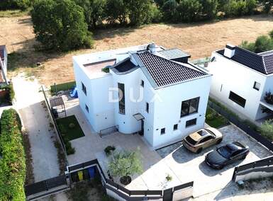 Kuca, Poreč, Kosinožići, prodaja, 1090000 €, 510 m2