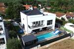 Poreč, Kosinožići, četverosobna vila, 245 m2, s bazenom