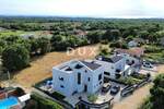 Poreč, Kosinožići, četverosobna vila, 245 m2, s bazenom