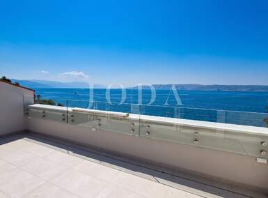 Dvosoban stan, Novi Vinodolski, prodaja, 590000 €, 67 m2