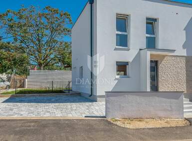 Kuca, Umag, prodaja, 299000 €, 105 m2