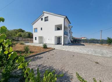Kuca, Dobrinj, prodaja, 670000 €, 184 m2