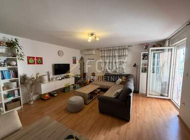 Trosoban stan, Medulin, prodaja, 195000 €, 71 m2
