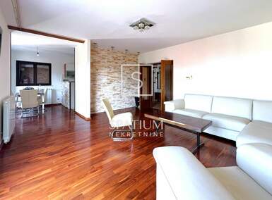 Cetvorosoban stan, Rijeka, Trsat, najam, 2000 €, 135 m2
