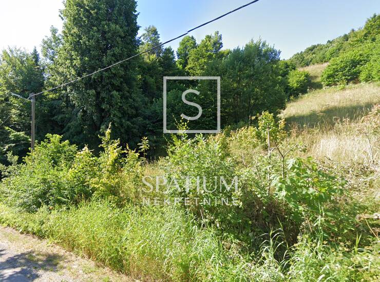 BRESTOVA DRAGA, ODLIČAN GRAĐEVINSKI TEREN POVRŠINE 985m2