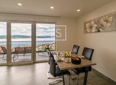 Trosoban stan, Crikvenica, prodaja, 325000 €, 62 m2