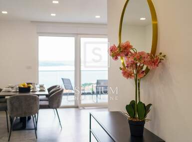 Trosoban stan, Crikvenica, prodaja, 325000 €, 62 m2
