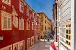 ZADAR, POLUOTOK - Objekat na Kalelargi 38 m², poslovni prostor, urbani život 