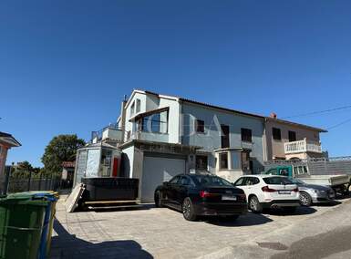 Kuca, Čavle, prodaja, 495000 €, 507 m2