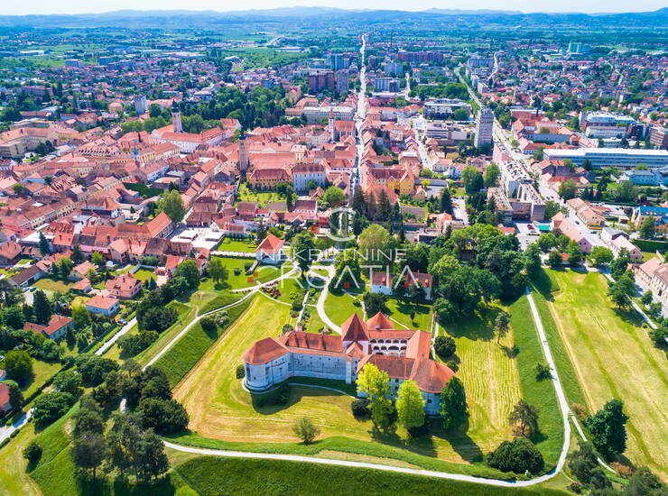 VARAŽDIN: ZEMLJIŠTE SA HALAMA