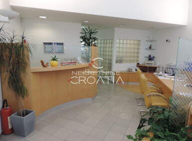 Poslovni prostor, Varaždin, prodaja, 295000 €, 190 m2