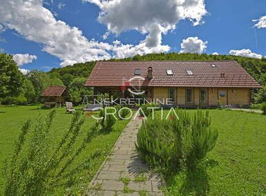 Kuca, Ivanec, prodaja, 499990 €, 342 m2