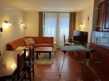 Dvosoban stan, Poreč, Dekumanova ul., prodaja, 299000 €, 76 m2