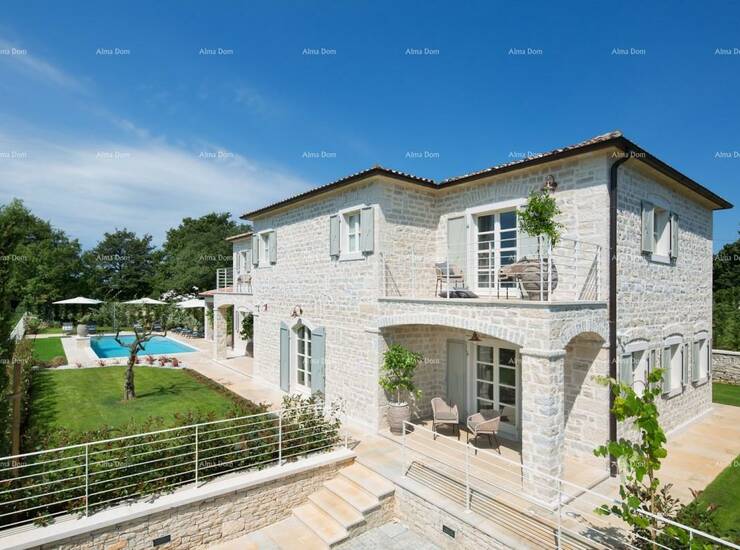 U okolici Kanfanara smjestila se luksuzna vila sa bazenom, površine 372 m2...