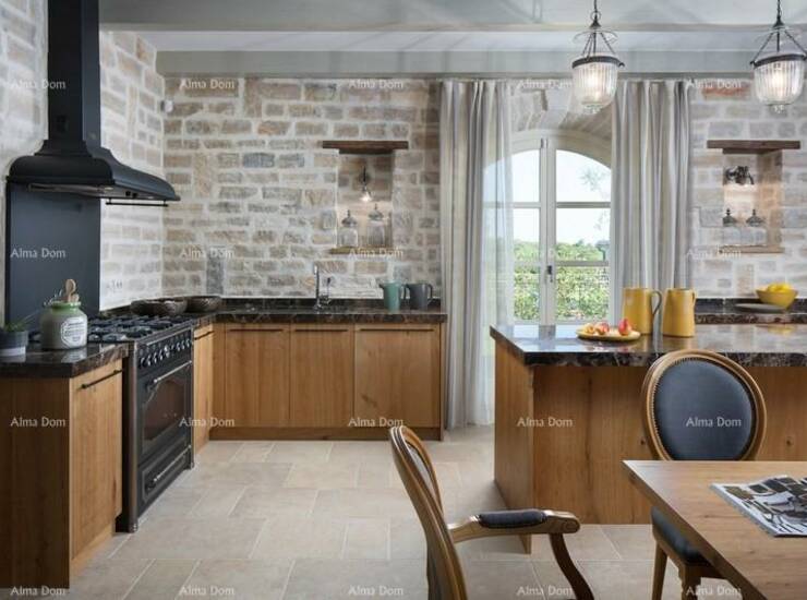 U okolici Kanfanara smjestila se luksuzna vila sa bazenom površine 359 m2 ... — fotografija 9