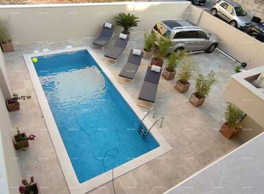 Kuca, Pula, Veruda, prodaja, 995000 €, 350 m2