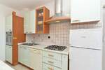 Na prodaju kuća s apartmanima u Štinjanu, ukupne površine 420 m² stambe...