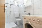 Na prodaju kuća s apartmanima u Štinjanu, ukupne površine 420 m² stambe...