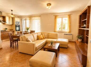 Dvosoban stan, Rovinj, prodaja, 288500 €, 78 m2
