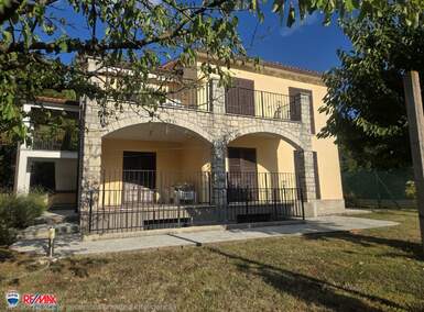 Kuca, Labin, prodaja, 435000 €, 280 m2