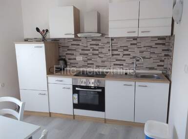 Jednosoban stan, Rijeka, Centar, najam, 250 €, 20 m2