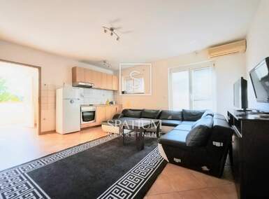 Trosoban stan, Poreč, Baderna, najam, 1000 €, 68 m2