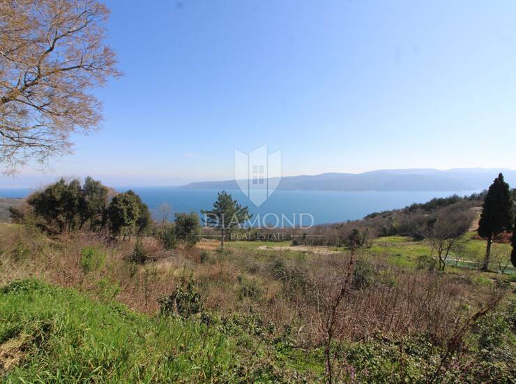 Labin, Rabac, zemljište sa pogledom na more, višestambeno