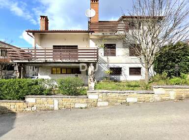 Kuca, Pazin, prodaja, 330000 €, 250 m2