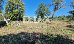 Zemljiste, Oprtalj, prodaja, 144200 €, 1042 m2