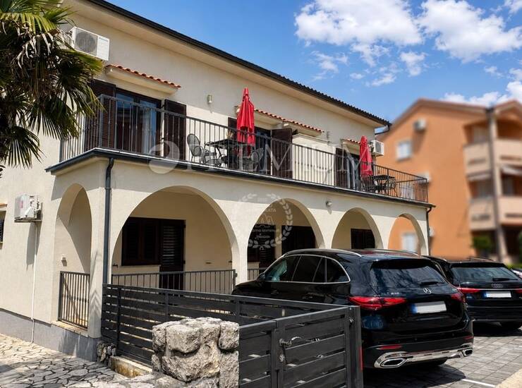 Malinska – samostojeća kuća za život, turizam i investiciju!