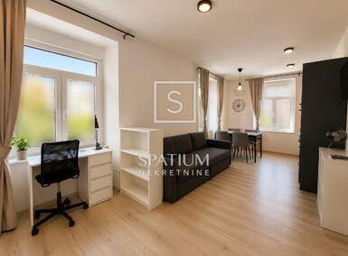 Dvosoban stan, Rijeka, Banderovo, najam, 700 €, 40 m2