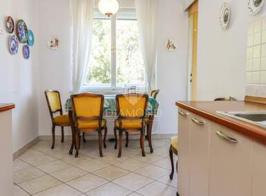 Cetvorosoban stan, Pula, prodaja, 330000 €, 90 m2