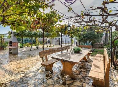 Kuca, Pula, Kaštanjer, prodaja, 725000 €, 226 m2