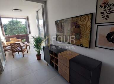 Trosoban stan, Poreč, Červar-Porat, prodaja, 262000 €, 54 m2