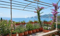 Trosoban stan, Rijeka, Kantrida, prodaja, 220000 €, 62 m2