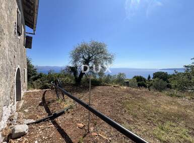 Kuca, Lovran, prodaja, 330000 €, 570 m2