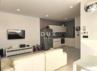 Trosoban stan, Krk, najam, 1700 €, 112 m2