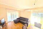 Medulin!
U ponudi je kuća sa 6 jednosobnih apartmana.
Svi apartmani se sas...