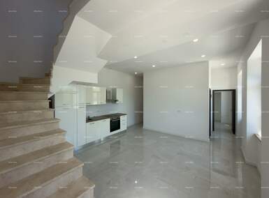 Kuca, Pula, prodaja, 279000 €, 150 m2