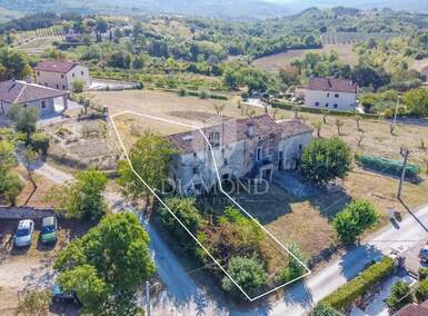 Kuca, Buje, prodaja, 115000 €, 60 m2