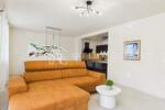 Umag, luksuzan stan, 105 m2, na TOP lokaciji, 100 m od mora