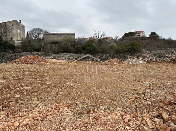 Vrh, Krk - prodaja građevinskog zemljišta s projektima 