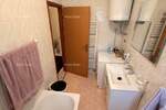 U Vrsaru je u prodaji  održavan i potpuno namješten stan površine 55 m²...