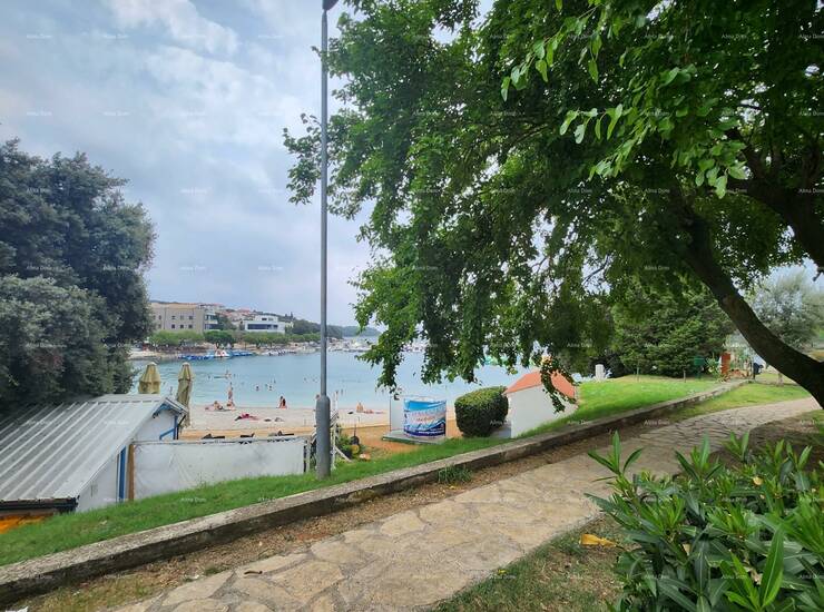 Top lokacija!
Penthouse sa privatnim liftom!
Nalazi se na 3.katu zgrade s p...