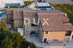 Istra, Nova Vas, Luksuzna dvojna vila, 146.42 m2, bazen, terasa