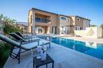 Istra, Nova Vas, Luksuzna dvojna vila, 178.70 m2, bazen, terasa