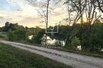 KARLOVAC - OKOLICA, GRAĐEVINSKI TEREN PRVI RED UZ RIJEKU KUPU 710m2