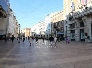 Poslovni prostor, Rijeka, Centar, najam, 1000 €, 66 m2